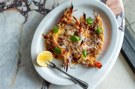 Bucatini aglio e olio, chile, Pecorino Romano PDO, parsley – Pecorino
