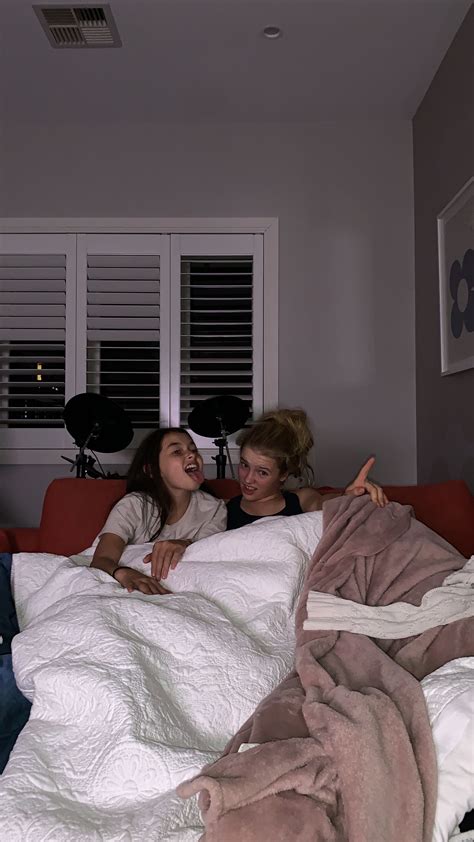 BFF Sleepover Wallpapers - Wallpaper Cave