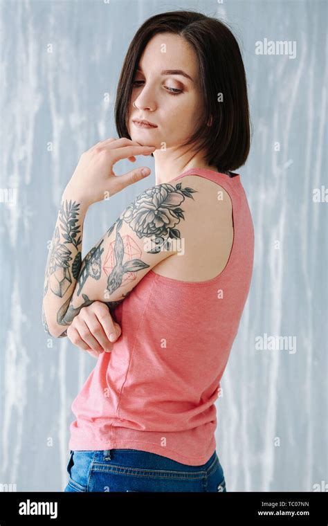 Beautiful tattooed model hi-res stock photography and images - Alamy