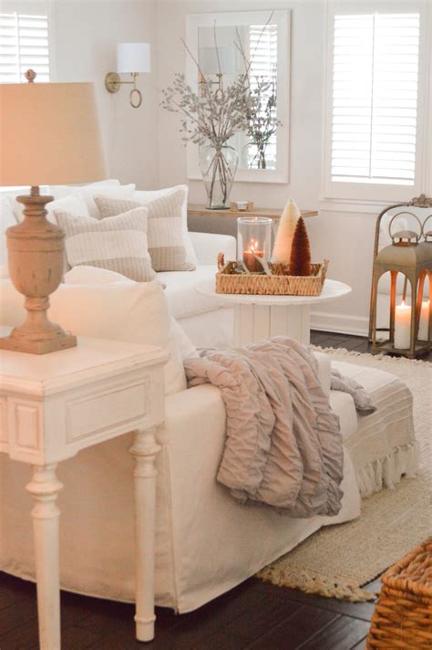 Simple Winter White Cottage Decorating Ideas - Fox Hollow Cottage