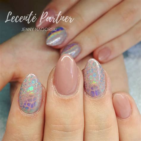 Neutral Nails using Lecente™ Rainbow Chrome and CND Shellac | Glitter