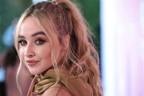 sabrina carpenter related to karen carpenter 7
