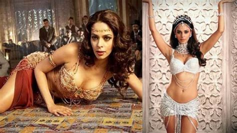 mallika sherawats attractive  scenes    yo crazy