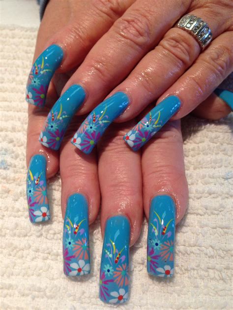 airbrush nail ideas 7