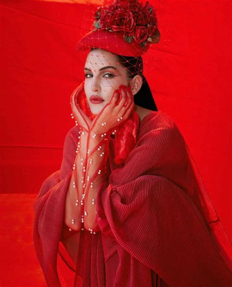 Hailey Sigmond Bio, Age, Career, Net Worth, Height, Education,