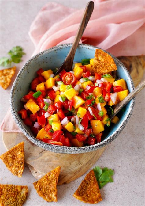 Fresh Mango Salsa Recipe - Elavegan