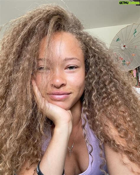 Shelby Simmons Wiki, Biography, Age, Gallery, Spouse and more