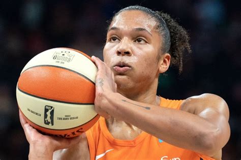 Sun's Alyssa Thomas logs first WNBA Finals triple-double to force Game ...