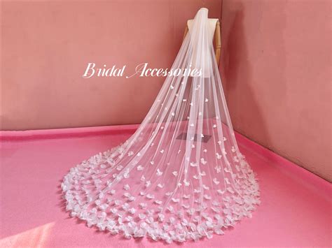 3D Floral Wedding Veil,petal Veil,floral Wedding Veil,cathedral Veil