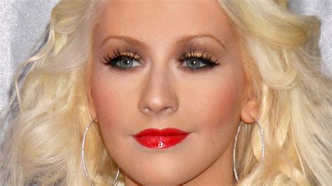 Christina Aguilera Makeup Brand | Saubhaya Makeup