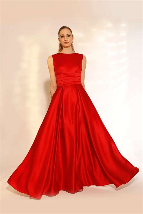 Ruby Dress - Sophistication » JULYTWO Atelier