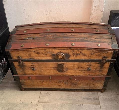 baul antiguo  aplicaciones metalicas easy garage sales easy garage sales