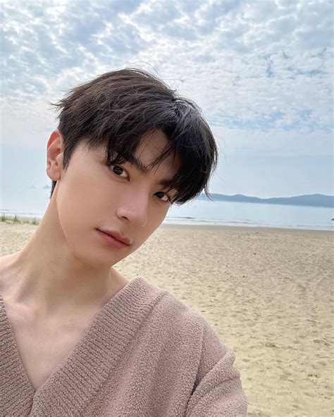 profil  biodata lin yi comeback empat drama