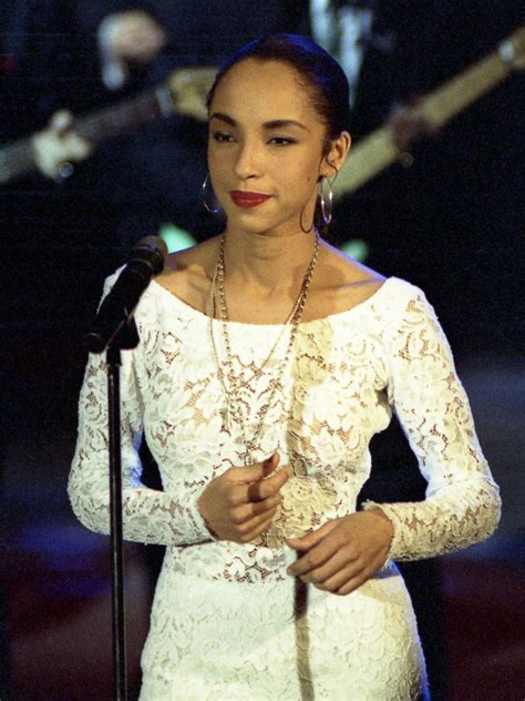 Sade Adu, 1993. : r/OldSchoolCool