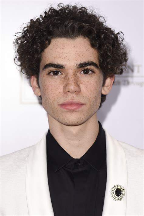 Cameron Boyce en 2025 | Fotos de rostro de hombres, Actores, Cameron boyce