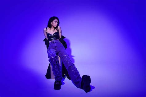 Rising R&B Star Saleka Unveils Debut Record and gears up for Intimate