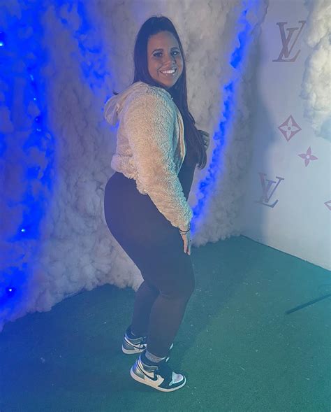 Sondra Lee (@therealchipsxo) • Instagram photos and videos