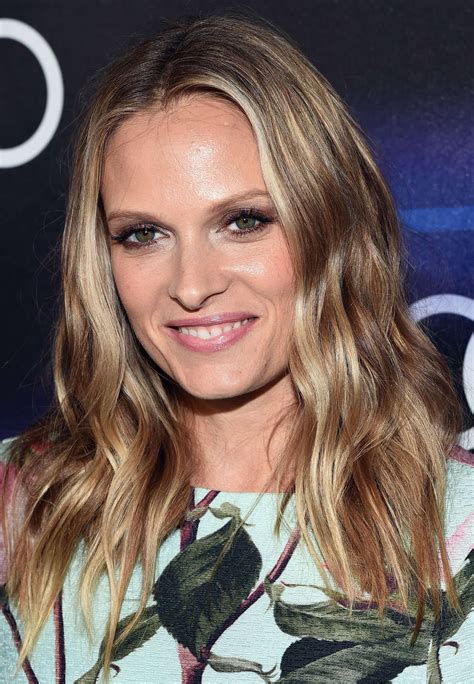 Pictures of Vinessa Shaw