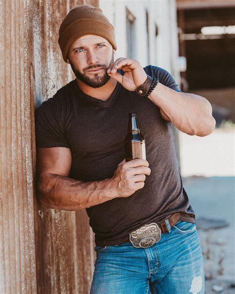 Kris Zizzo | Weight Loss Health and Fitness Coach | Guess the beer. 🍻