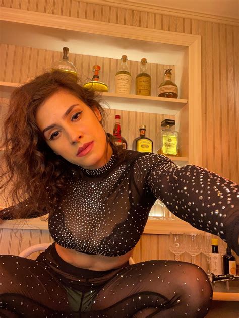 Irma La Dulce : r/MoreSexyASMRGirls