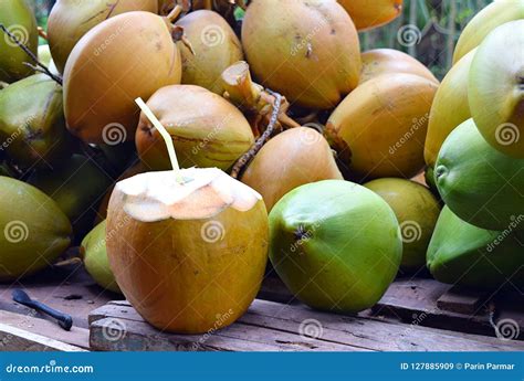 how to open green coconut