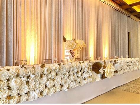exclusive bridal table decor giant flowers au