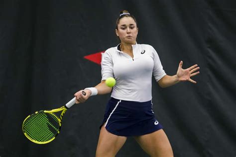 Wickmayer/Sevinykh vs. Dolehide/Sanchez doubles final in Dow Tennis ...