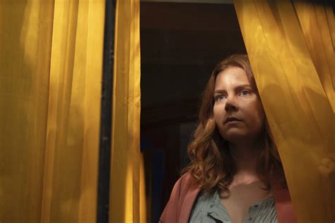 'The Woman in the Window' Trailer: Amy Adams in Netflix Chiller