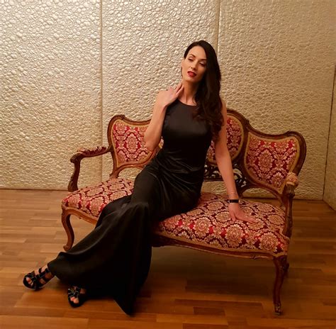 Zsuzsanna Ripli Naked