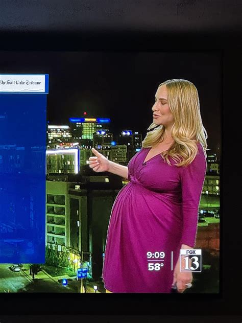 Busty and preggo! 🤩 : r/allisoncroghan