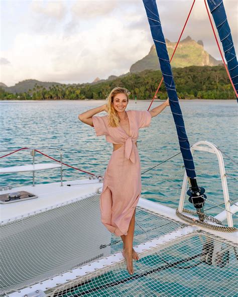 Alyssa Julya Smith's feet