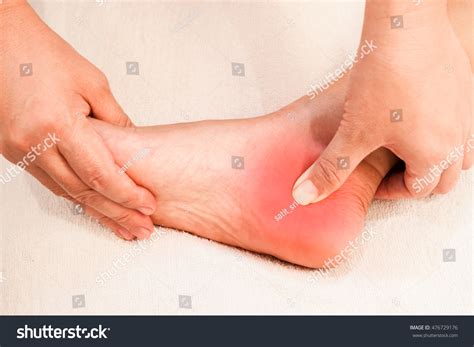 Стоковая фотография 476729176: Reflexology Foot Pain Massage | Shutterstock