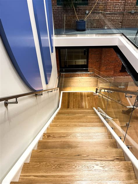 Optik™ Railing System at Ortho Rhode Island – Providence Office | HDI