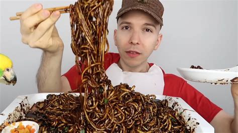 ¿Quién es Nikocado Avocado, el ‘youtuber’ que reveló su pérdida de peso