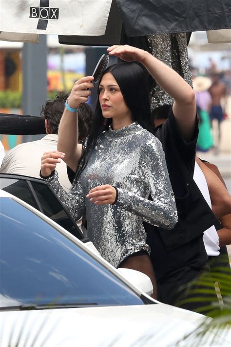 Amelia Gray Sexy Ass Upskirt Copacabana - Hot Celebs Home