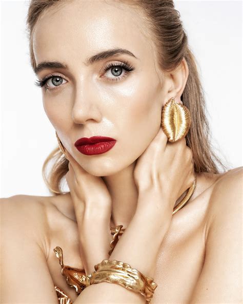 Lana Lee (@lana_lee_mua) • Instagram photos and videos