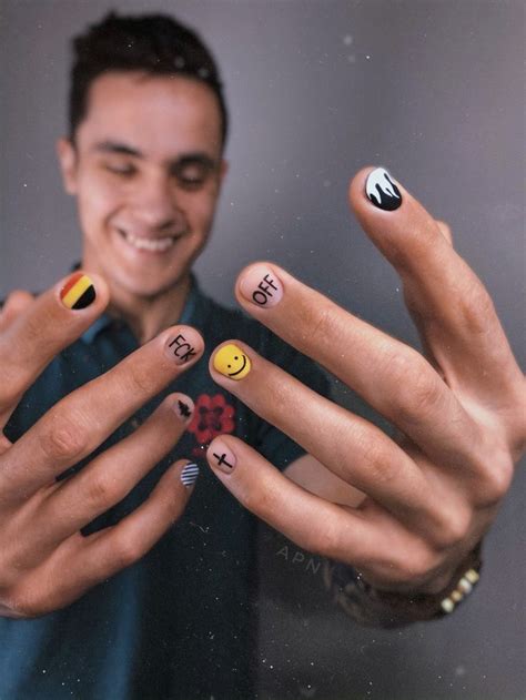Мужской трендовый маникюр | Mens nails, Edgy nails, Minimal nails art