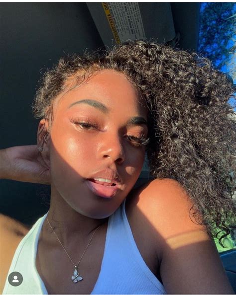 90 Light skin girls ideas | light skin girls, natural hair styles