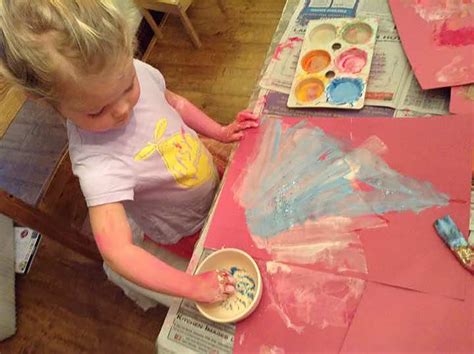 glue gun paints  glitter crafts  kids  learners