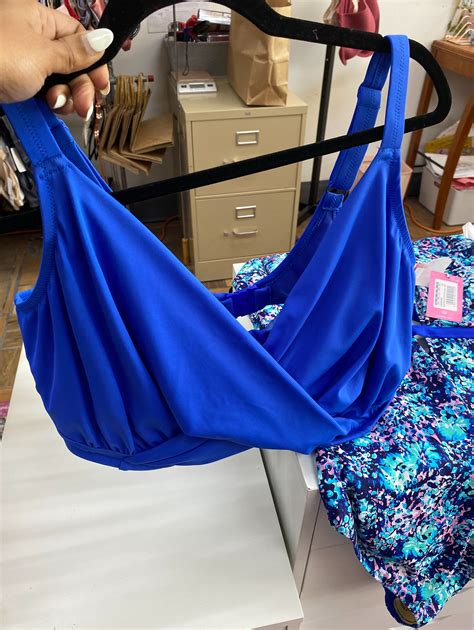 Busted Bra Shop | Chicago IL