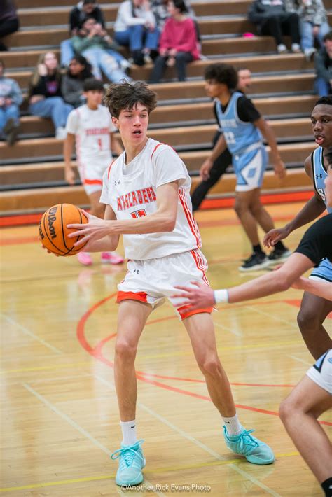 Atascadero Greyhounds navigate a rollercoaster start to basketball