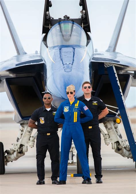 Female Navy pilot makes historic debut with the Blue Angels