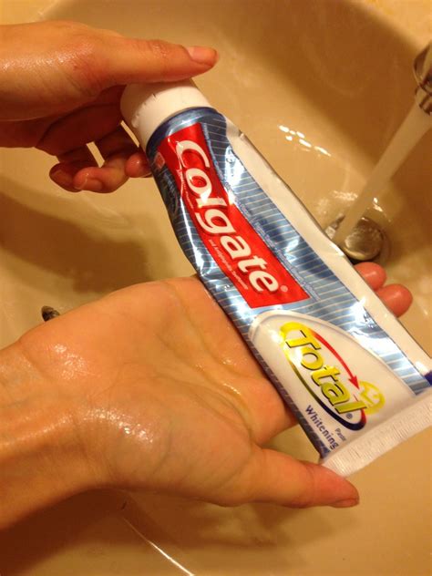 How to get rid of the nail polish remover taste/smell - B+C Guides