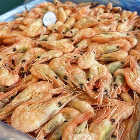 КОРОБКА 5 кг. Магаданские углохвостые креветки 140/200 : купить в ...