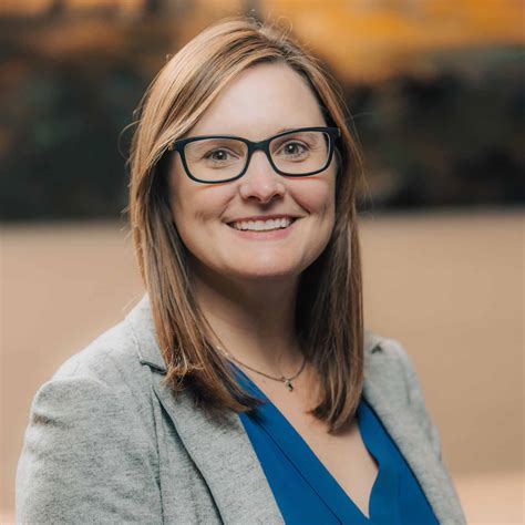 how to make a beacon in minecraft 2