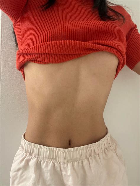 Did my ab exercises this morning - more than a little sore now! : r/midriff