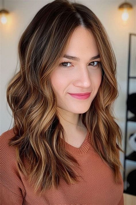 Brown and light brown highlights add depth to any hair color 31