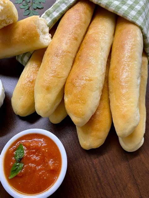 Olive Garden Breadsticks - fed by sab