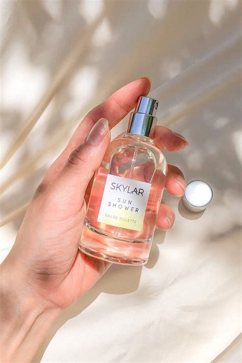 10 Non-Toxic Perfume Brands That Make Sustainable Scents (2024 ...