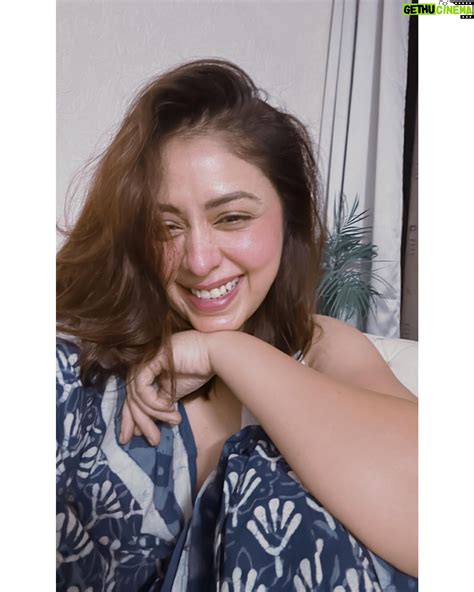 Actress Neha Sargam HD Instagram Photos and Wallpapers December 2023